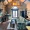 Loft 11 Stunning LUXURY NYC Loft Style Interior Designed 2BD Apartment EXCELLENT CITY CENTRE LOCATION Mezzanine Cinema Room Designer Furniture AMAZING SPACE