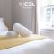 Comfy Modern 2 Bedroom Duplex Apartment with Sun Terrace