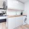 Studio 3, Top Floor Town Centre Apartment