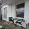 Contemporary one bed studio. Sea views and parking