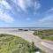 Galveston Beachfront House with Deck and Ocean Views! - 加尔维斯敦