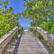 Condo with Pool Access Walk to Shopping and Beach! - Neapol