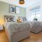 Grace House - Prime Location - Driveway Parking, Pool Table, Fast Wifi, Self Check-In and Smart TV with Sky TV and Netflix by Yoko Property - Milton Keynes