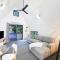 'Bluey' a Tiny House A-frame Moments to Foreshore - Darwin