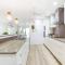 Pearl Paradise A Tropical Oasis with Ocean Views