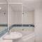 Adina Serviced Apartments Canberra James Court
