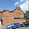 Flat 2, 158 Abingdon Road