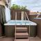 Apartments Pine & Oak with shared seasonal hot tub