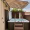 Apartments Pine & Oak with shared seasonal hot tub