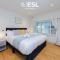 High Quality 2 Bedroom Church Apartment 5 Mins to Town Centre - Free Parking