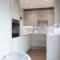 Elliot Oliver - Stunning Three Bedroom Penthouse With Large Terrace & Parking