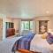 Adobe Home - River and Mtn Views with Hot Tub! - 雷德蒙德