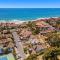 Luxury Getaway, Walk To Beach Club, Tennis Access - Oceanside