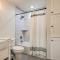 Boho-Chic Folsom Retreat: Walkable Location!