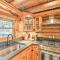 5 Mi to Hiking Custom Cabin with Deck in Arnold! - أرنولد