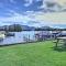 Lakefront Bolton Retreat with Balcony and Views! - 博尔顿兰丁 Lakefront Bolton Retreat with Balcony and Views! - 博尔顿兰丁