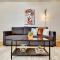 Dallas Boutique Flat + Arboretum Tickets Included