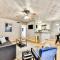 Dallas Boutique Flat + Arboretum Tickets Included