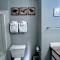 Canadian Rockies Chalets by Trilink - 2 & 3 Bedroom Condos - Self Check-In - Walking Distance to Downtown - Free Parking - Pet-Friendly - No AC