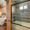 Hike, Ski and Explore! Mtn-View Cabin in Sapphire