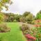 Molls Cottage