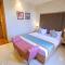The Elegance Hotel