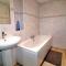 Unique Cottage Next to Wildlife Park - Sleeps 6