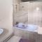 Beautiful Home In Guerande With Wifi