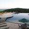 Quarto e sala na natureza (Com Jacuzzi) - ماسيو