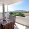 Apt w Beach/Mountain Views, Pool and Parking - Tarifa