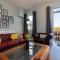 Auckland View - a comfy & spacious 4bed with views