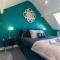 Auckland View - a comfy & spacious 4bed with views