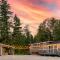 Wilderness Glamping Eureka Tiny Home with Hot Tub! - Eureka