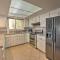 1 Mi to Lake Havasu Home with Pool