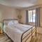 1 Mi to Lake Havasu Home with Pool