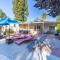 Spacious Home with Garden & Pool - Northridge