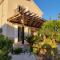 Fab Sea and Mountain View Villa, walking distance from the Sandy Beach