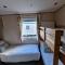 Cosy caravans Meadow view - 查珀尔圣伦纳兹