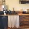 Upstairs Historic 1 Bedroom 1 Bath Suite with Mini-Kitchen, Porch & River Views
