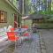 Quiet Cottage with Redwood Forest Views and Deck! - Guerneville