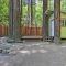 Quiet Cottage with Redwood Forest Views and Deck! - Guerneville