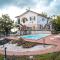 Tenuta Carbone - Con piscina e parcheggio privato