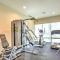 Sleek Pensacola Beach Condo Patio, Walk to Beach - شاطئ بينساكولا
