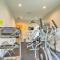 Sleek Pensacola Beach Condo Patio, Walk to Beach - شاطئ بينساكولا
