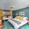 San Diego Gem with Private Hot Tub, Close to Dtwn!