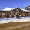 Ski-InandSki-Out Access Mtn-View Granby Condo! - 格兰比