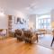 Modern Rustic Flat in Santos by LovelyStay