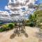 2 Orchard Leigh