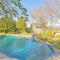 Huge Farmhouse with Heated Pool for Vacations and Retreats - Roseland