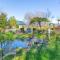 Huge Farmhouse with Heated Pool for Vacations and Retreats - Roseland